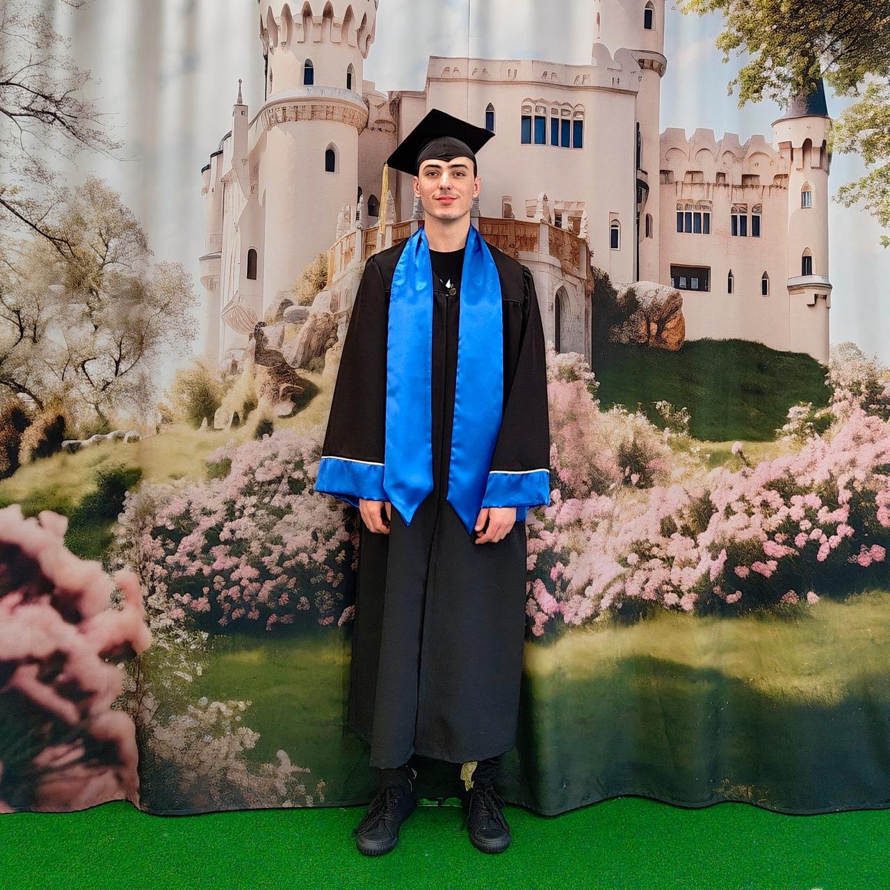 Graduation Gown, Academic Dress, Academic Robe, Graduate Gown Student ...